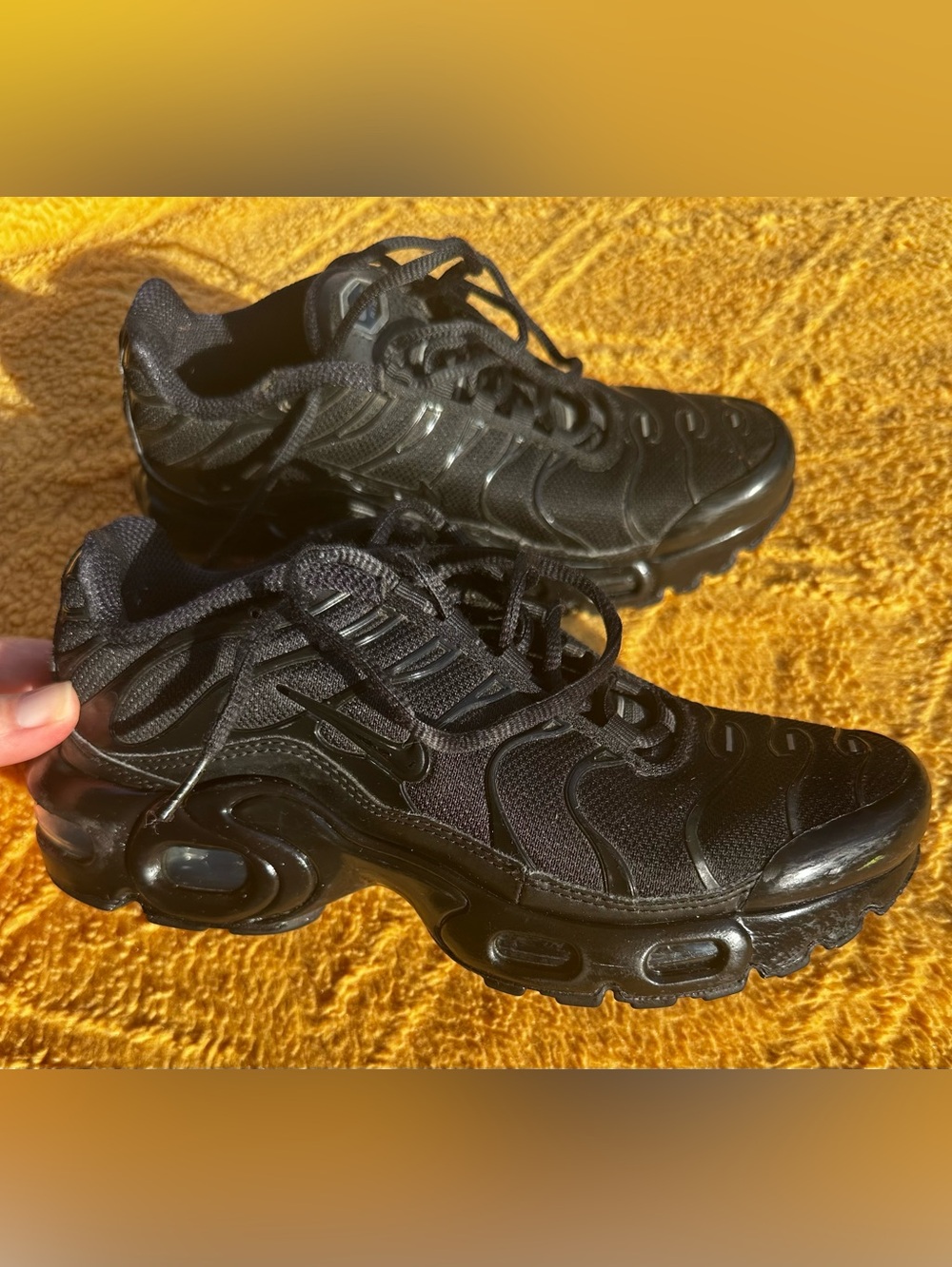 Nike Kids Black Lace-Up Mesh Sneakers